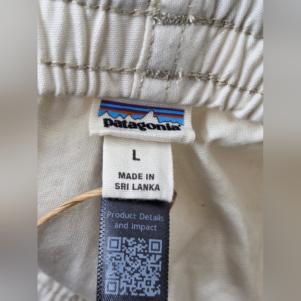 Patagonia Size L Light Tan Shorts - Picture 6 of 7